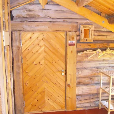 Lokken Fjellgard Lodge *